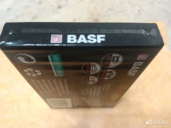 Кассета Basf Maxima 2 с наклейкой chrome