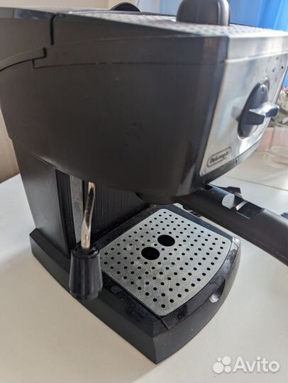 Кофеварка рожковая Delonghi EC155
