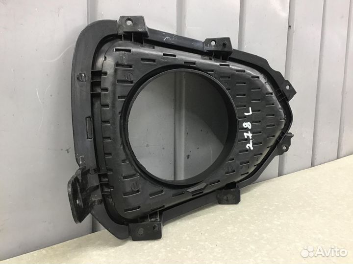 Рамка противотуманой фары левой, Kia Sorento II 2009-2020 865232P010