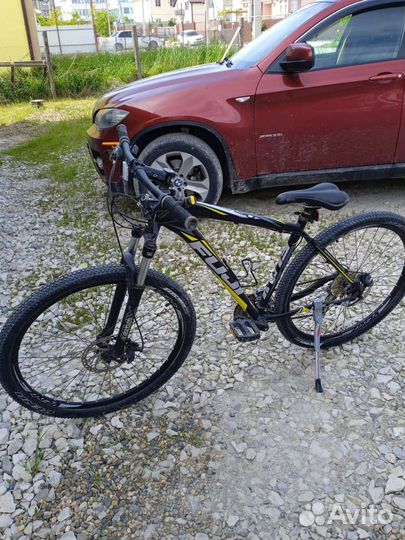 Горный велосипед fuji