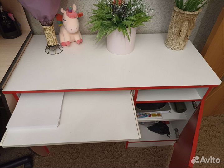 Детская стенка и шкаф навесной