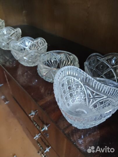 Вазы, салатники, селедочницы новые хрустальные