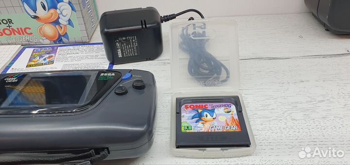 Sega Game Gear + Tv Tuner + кейс + Sonic картридж