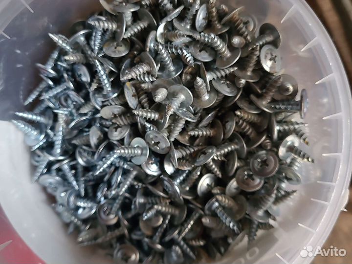 Гайки и болты