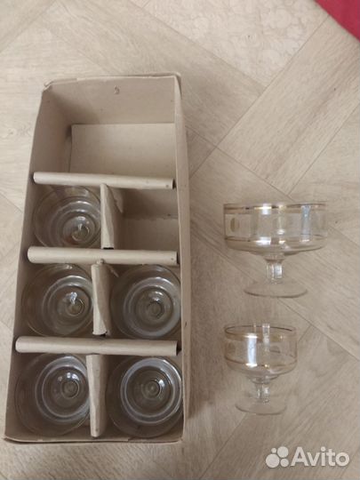 Набор стеклянных креманок