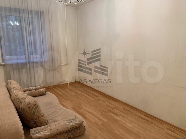 3-к. квартира, 90 м², 3/6 эт.