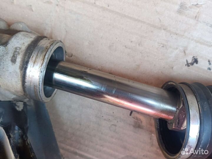 Рулевая рейка на Nissan Tiida HR16