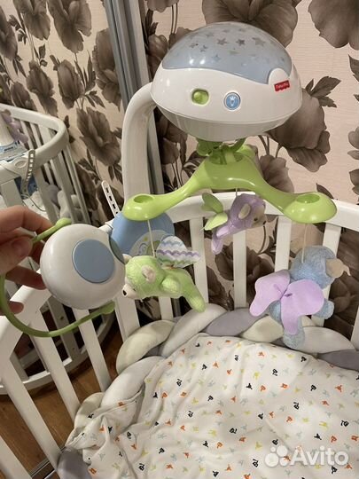 Мобиль на кроватку fisher price мечты о бабочках