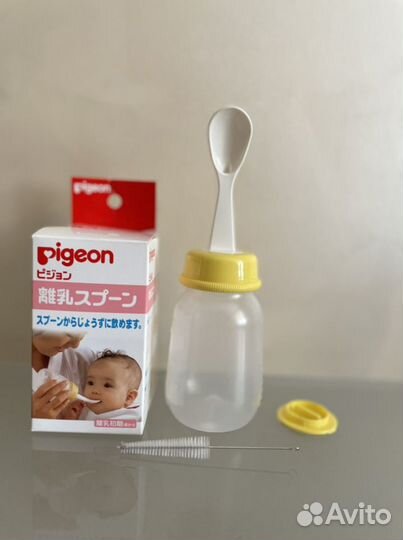 Бутылочка с ложкой Pigeon