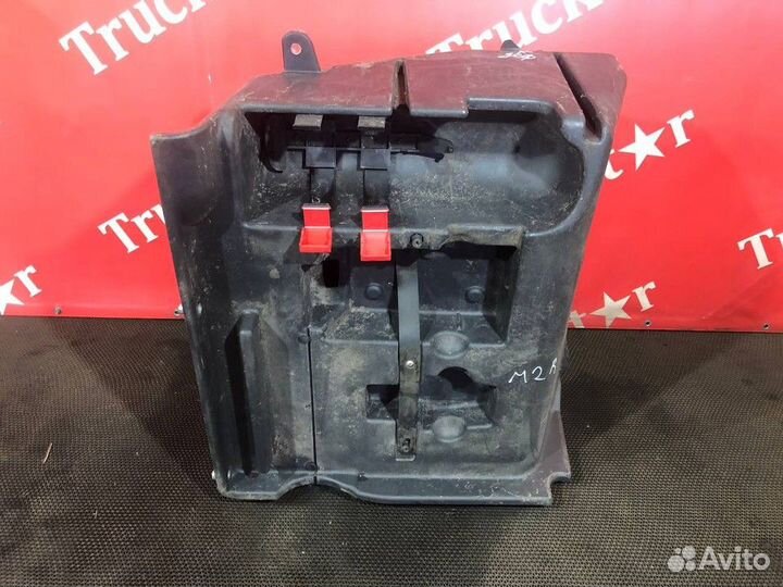 Ящик инструментальный правый Man TGS