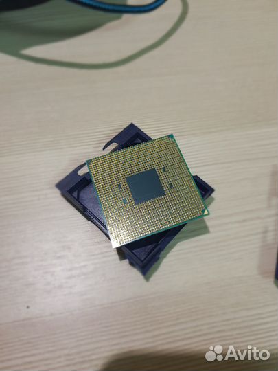 Процессор AMD ryzen 5 2400G