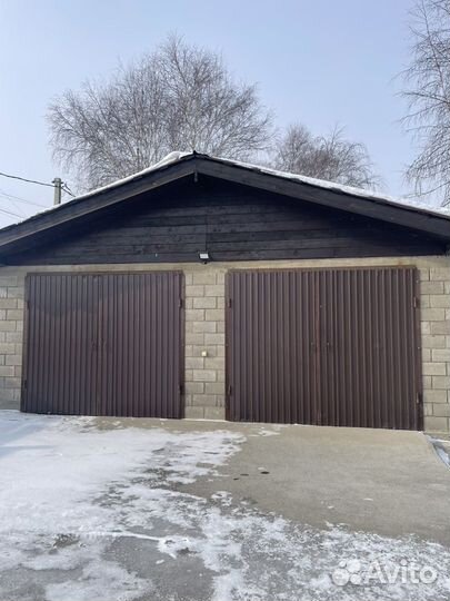 Ворота гаражные металлические распашные