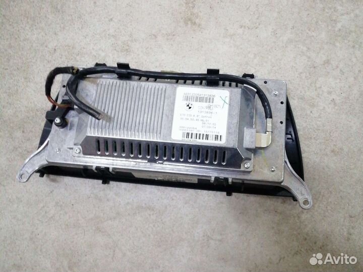 Дисплей информационный на BMW X5 E70