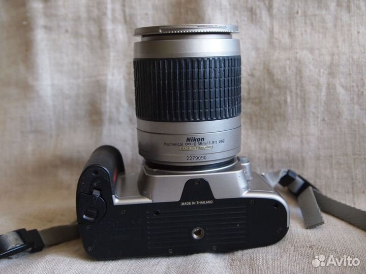 Пленочный фотоаппарат Nikon F55 + Nikkor 28-100mm