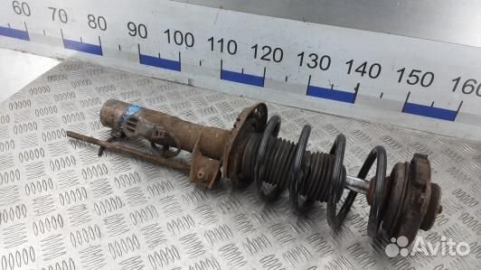 Стойка передняя левая volkswagen passat CC (ZNI11K