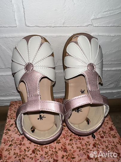 Сандали для девочки