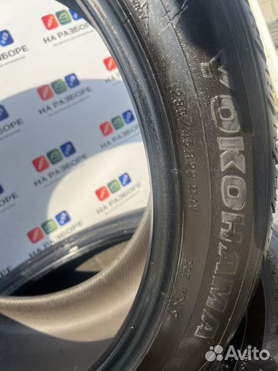 Yokohama Parada Spec-X 285/45 R22