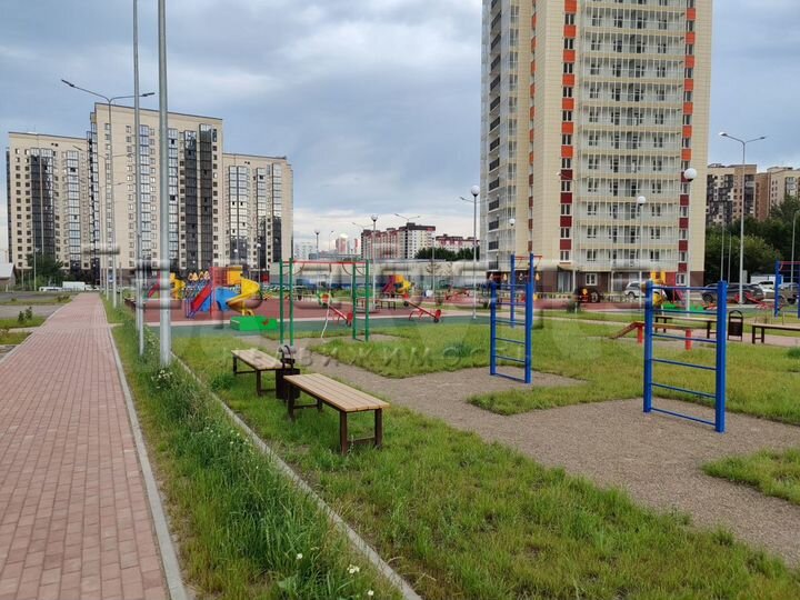 2-к. квартира, 65 м², 8/25 эт.