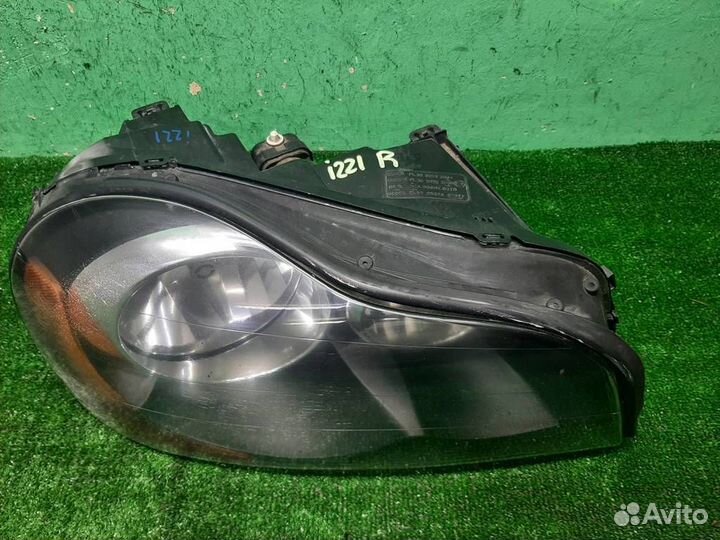 Фара правая Volvo XC90 2006