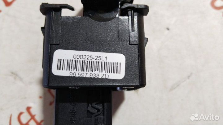 Кнопка стояночного тормоза Citroen C4 B7 хетчбек