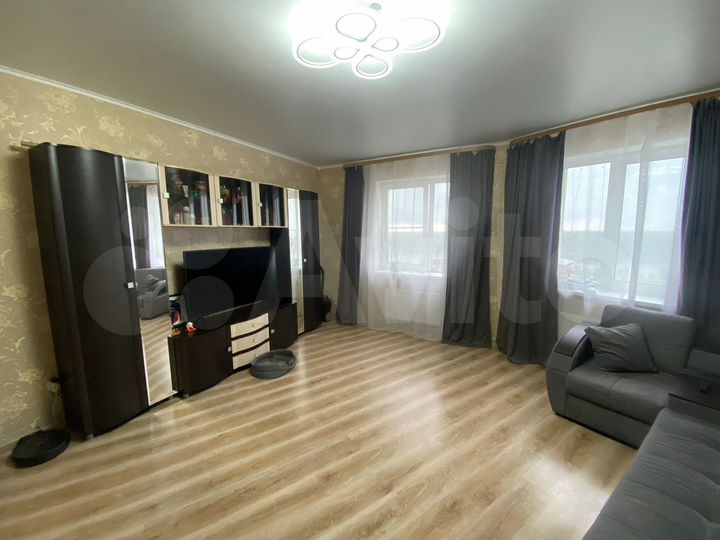 2-к. квартира, 72 м², 12/15 эт.