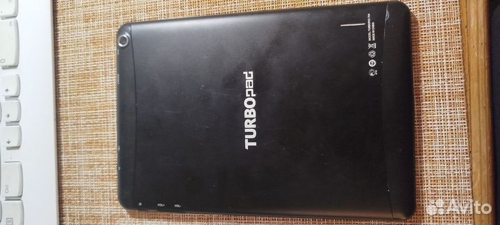 Планшет Turbopad 704