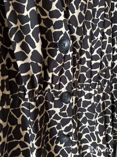 Платье Zara М принт жираф, на пуговицах