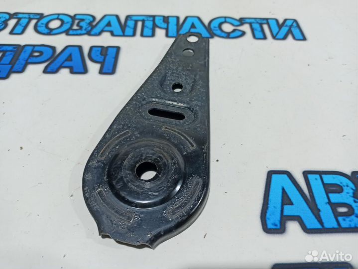 Кронштейн задней балки Honda Accord 50365TA0A00