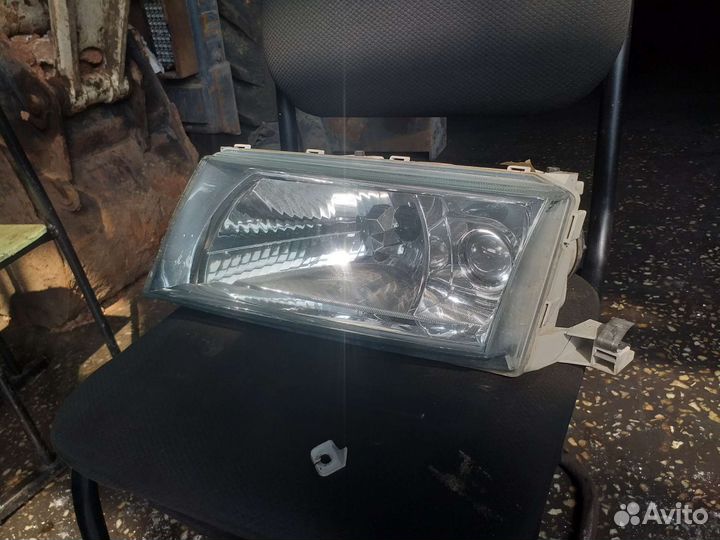 Фары на skoda octavia a4 (левая)