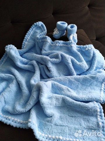 Плед детский вязаный и пинетки