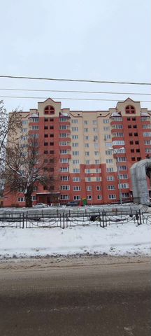 3-к. квартира, 85 м², 8/10 эт.