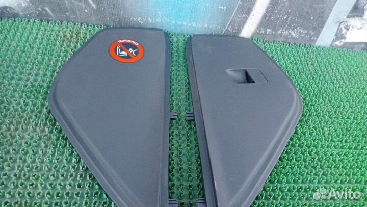 Накладка декоративная Opel Vectra C 2002-2008