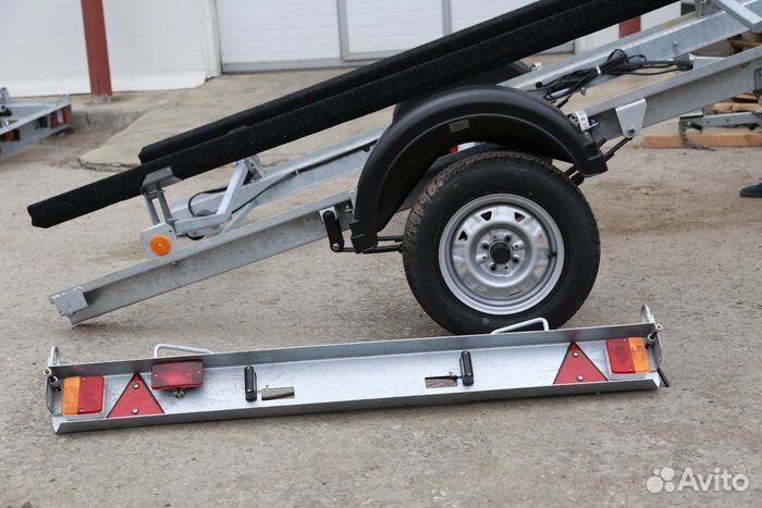 Прицеп Водник В7