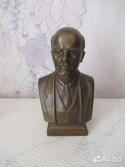 Бюст ленина бронза