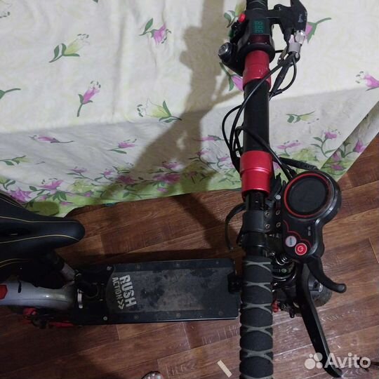 Самокат взрослый электрический бу