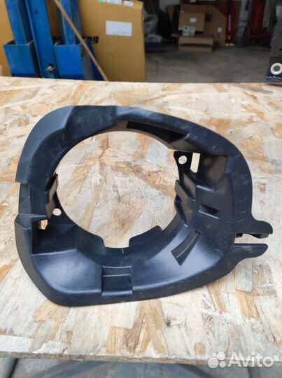 Кронштеин птф левый Renault Sandero / Duster 09-14