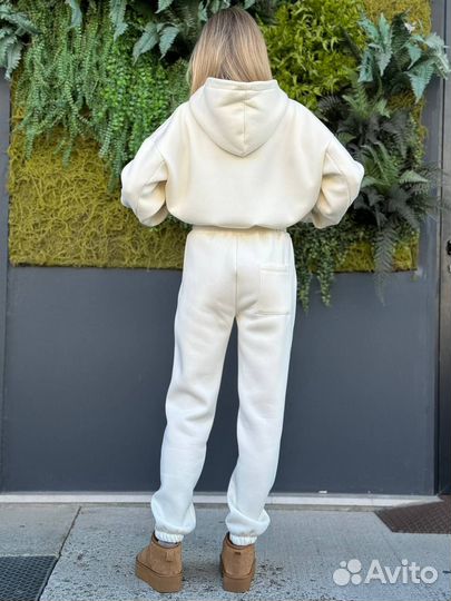 Костюм Joleen made in Italy,Karl Lagerfeld