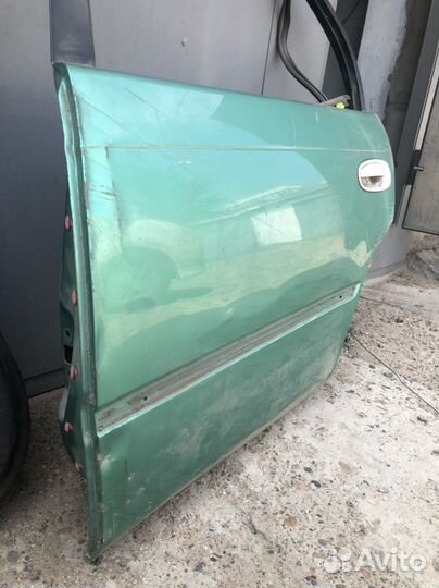 Дверь задняя левая corolla 100