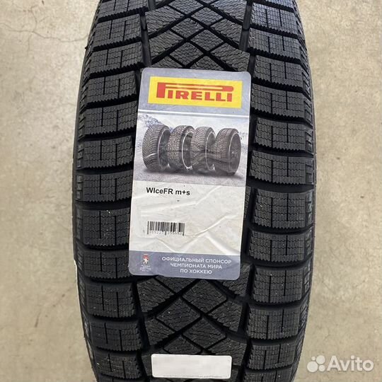 Pirelli Ice Zero FR 245/45 R20