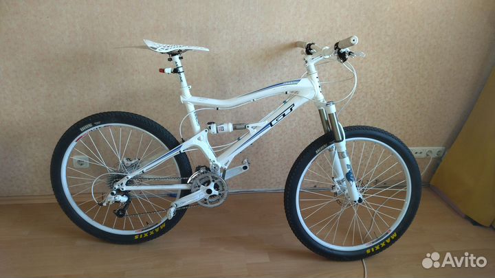 Велосипед GT Sensor 1.0