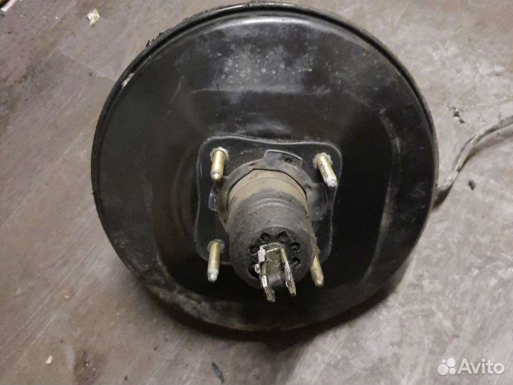 Усилитель тормозов вакуумный Peugeot 307