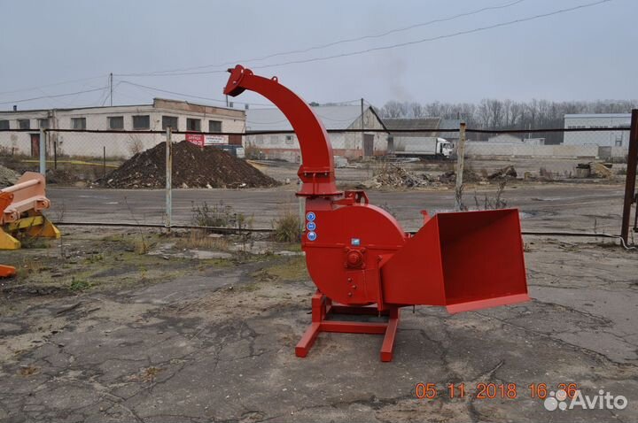 Измельчитель веток дерева С52ивн260