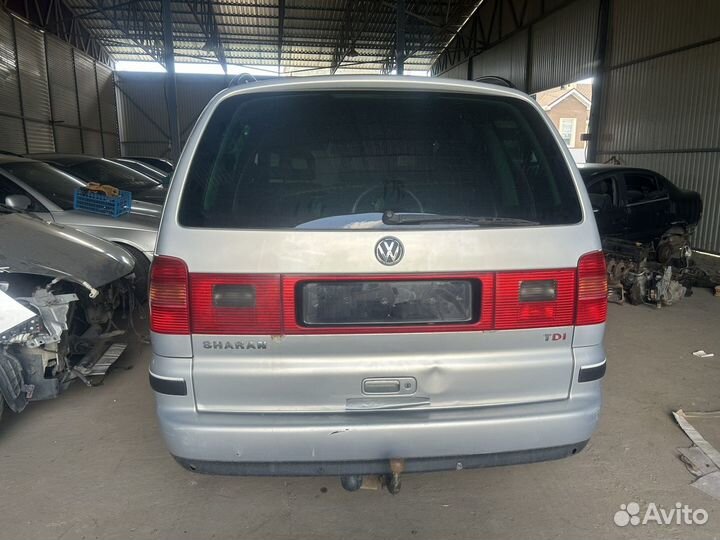 Авторазборка Volkswagen Sharan 1.9 дизел МКПП