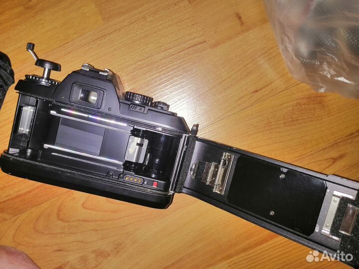 Пленочный фотоаппарат Nikon 501