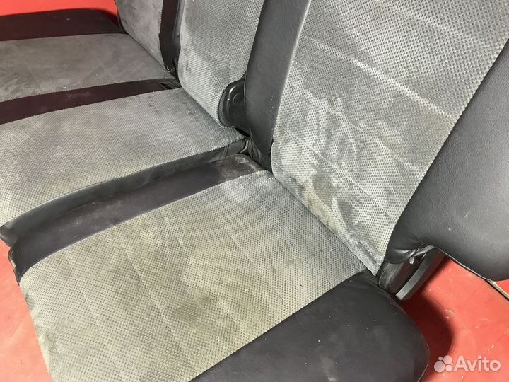 Сиденья задние задняя Ssangyong Actyon New 2.0