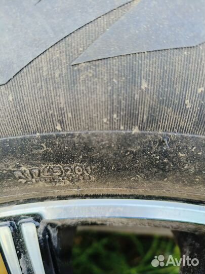 Pirelli Powergy 215/65 R16 98T