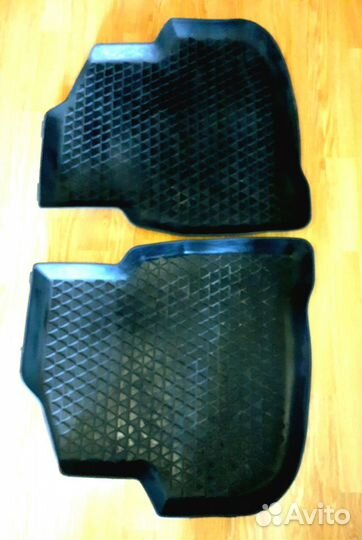 Автомобильные коврики бу резиновые