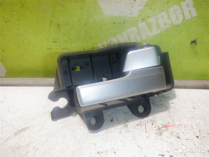 Ручка двери задней внутренняя правая Форд Фокус 2