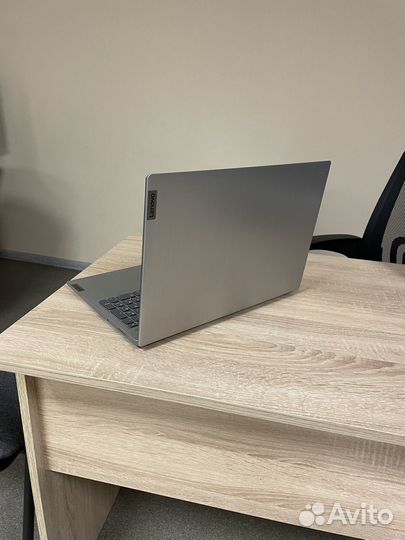 Lenovo ideapad 3 15igl05