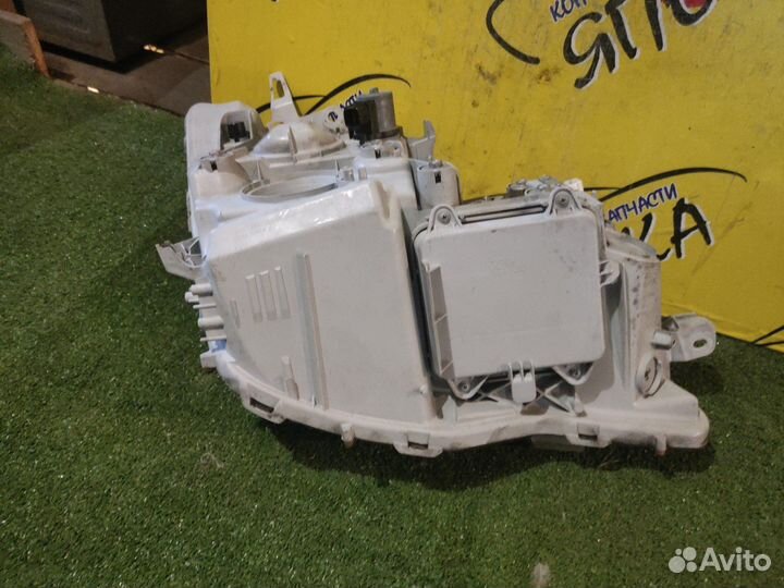 Фара toyota crown GRS180 GRS181 GRS182 GRS183 GRS1